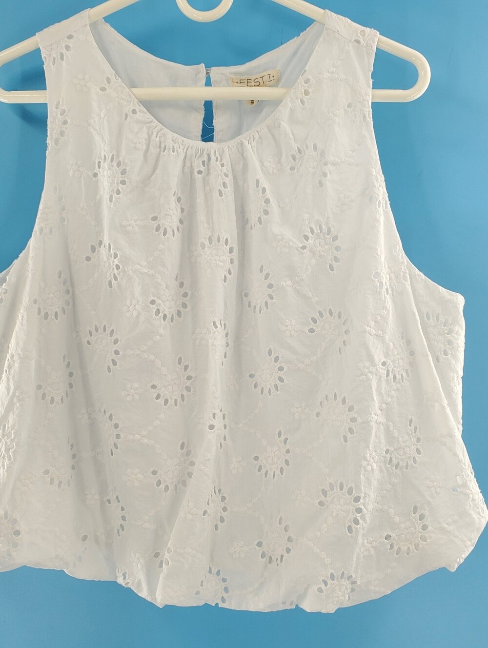 Festi 100% cotton eyelet crop tank 1X